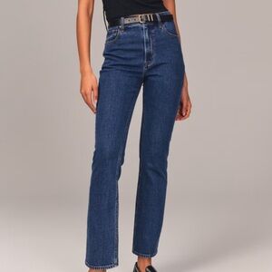 Abercrombie & Fitch Ultra High Rise Ankle Straight Jean size 24 / 00L